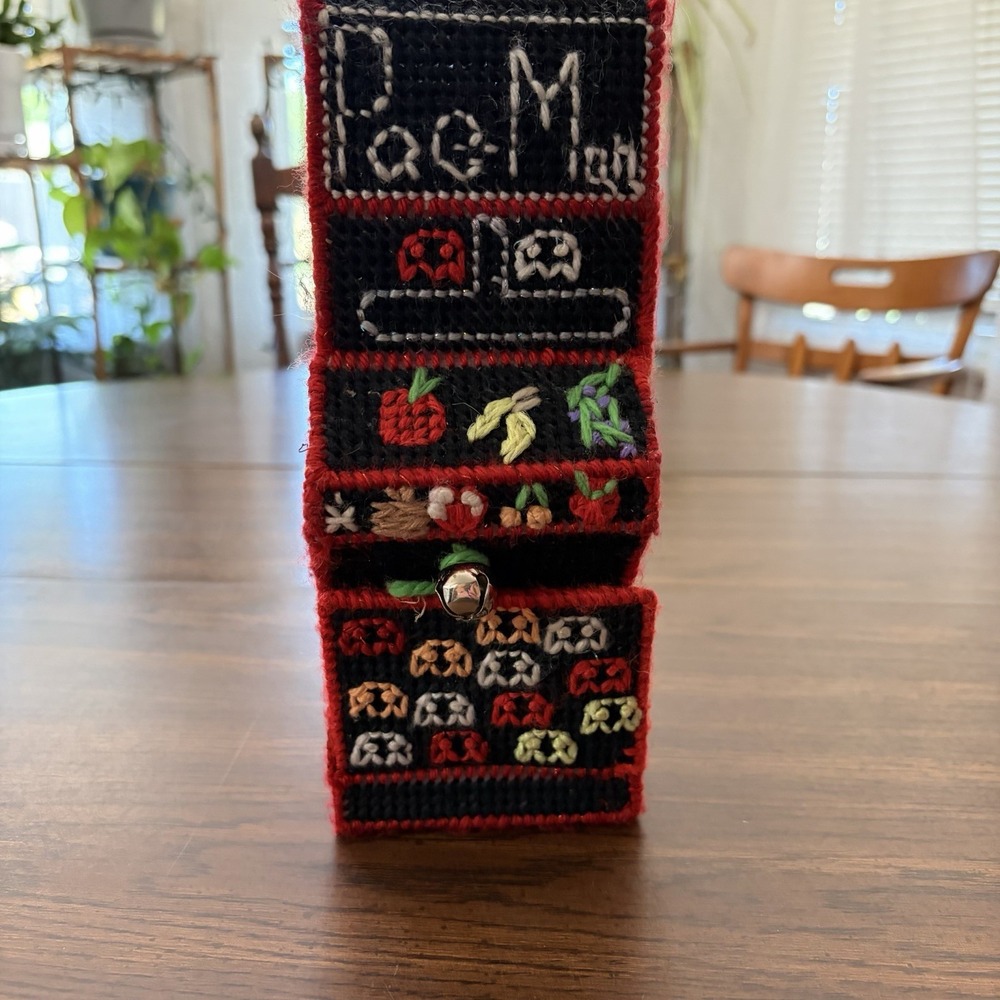 Vintage PAC-Man Arcade Game Needlepoint Plastic Canvas Coin Bank Handmade Retro